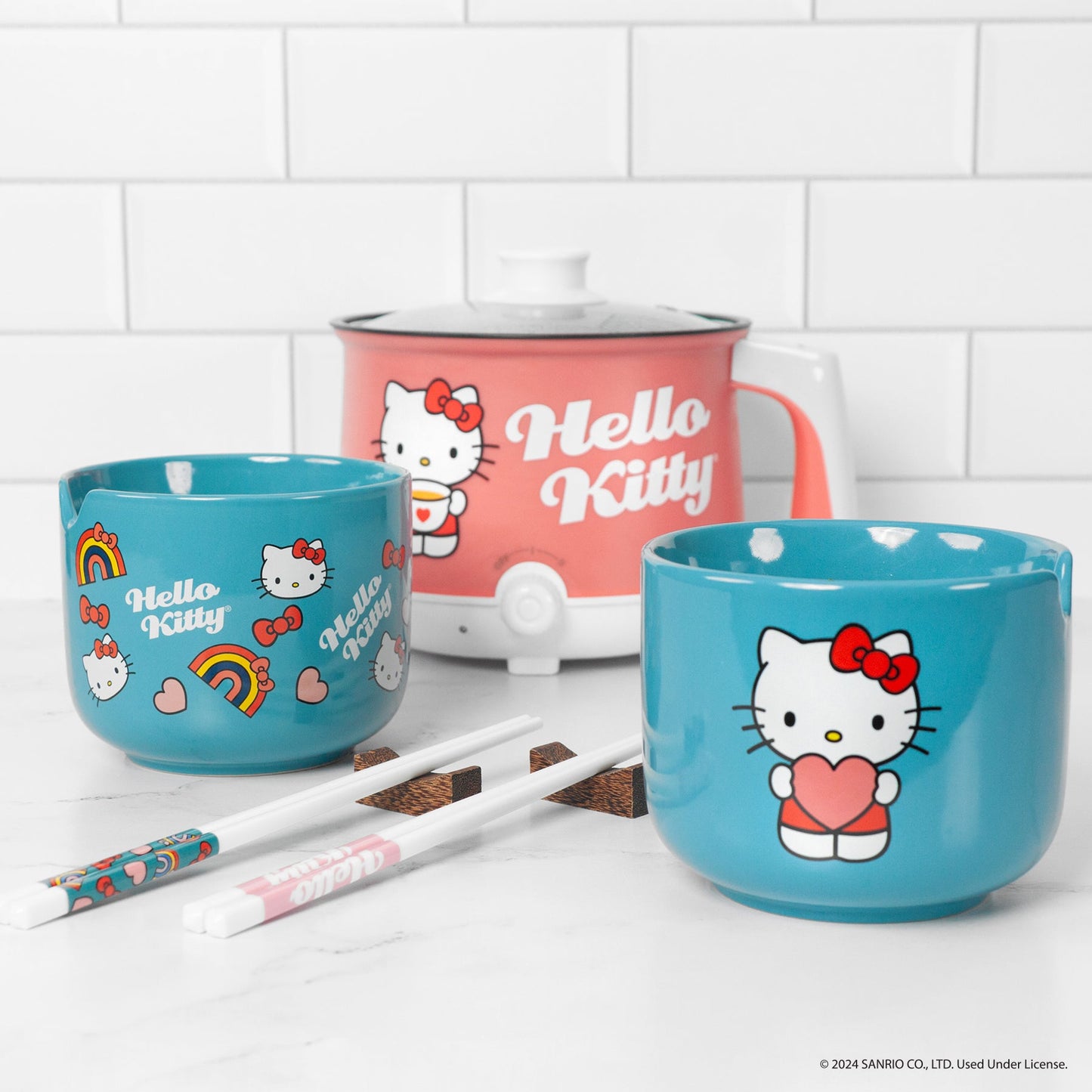 **Hello Kitty Sıcak Tencere ve Ramen Kase Seti**