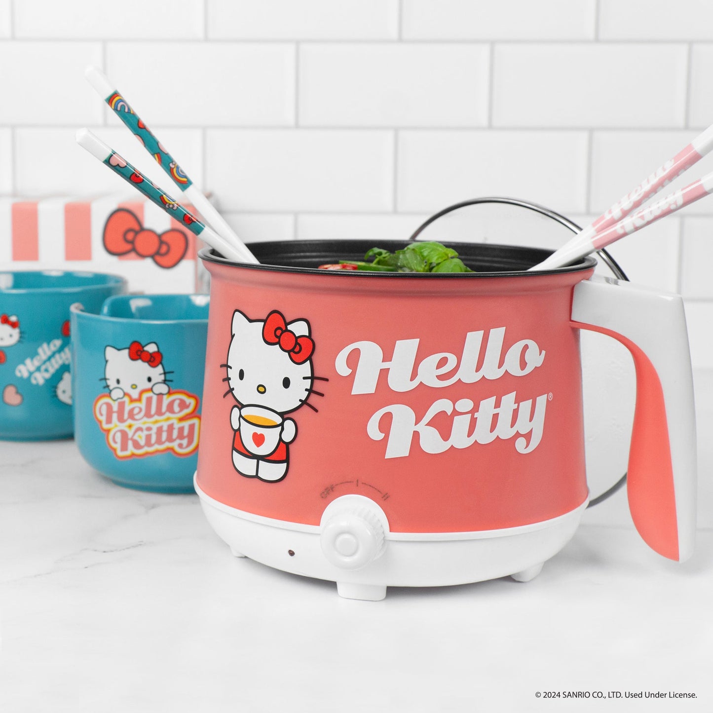 **Hello Kitty Sıcak Tencere ve Ramen Kase Seti**