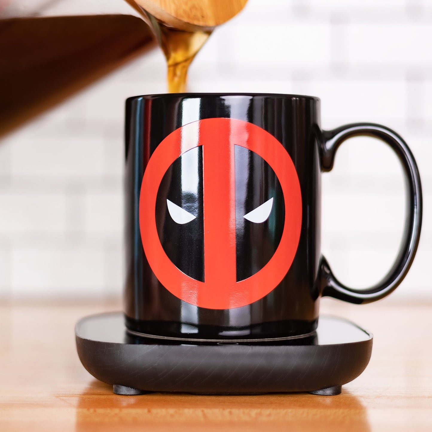 Deadpool Marvel 12oz Bardak Isıtıcı Seti - İçeceklerinizi Şık Bir Şekilde Sıcak Tutun!