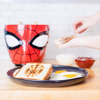 Süper Kahvaltılar için Ultimate Marvel Spider-Man Tost Makinesi