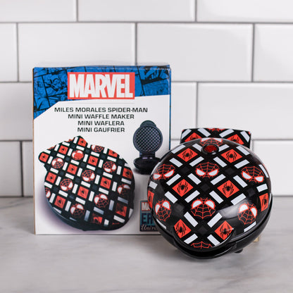 Ultimate Marvel Miles Morales Mini Kafes Makinesi: Örümcek Boyutunda Kahvaltı Lezzetleri Yaratın!