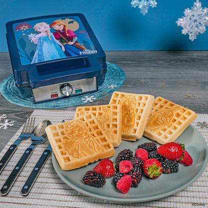 Disney Frozen Elsa, Anna, and Olaf Deluxe Waffler